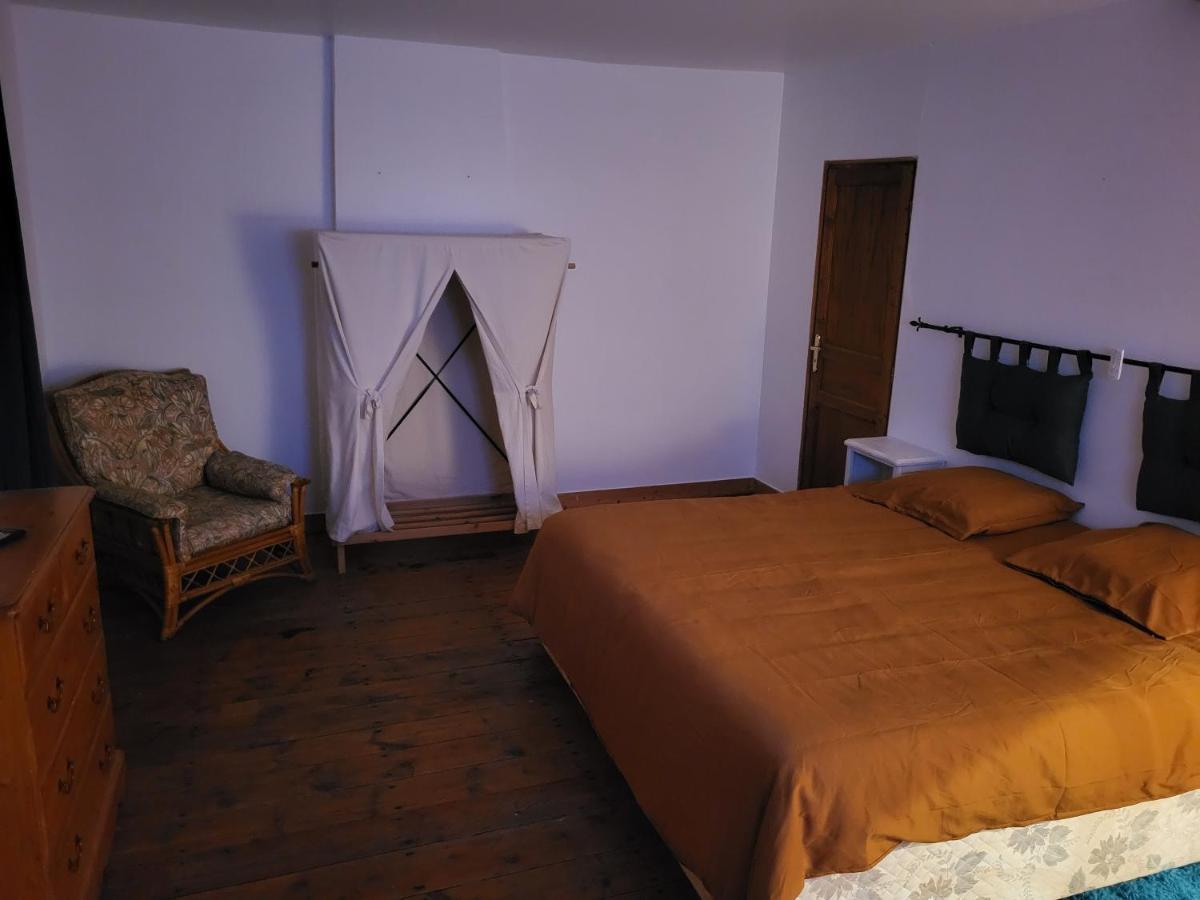 Domaine De La Sarrotte Bed & Breakfast Saugon Exterior foto