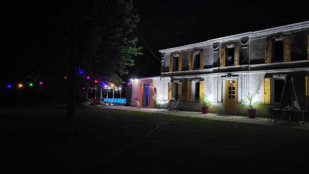 Domaine De La Sarrotte Bed & Breakfast Saugon Exterior foto